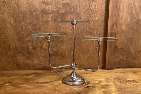 Accessory glass stand d